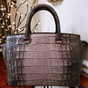 Authentic Michael Kors Handbag